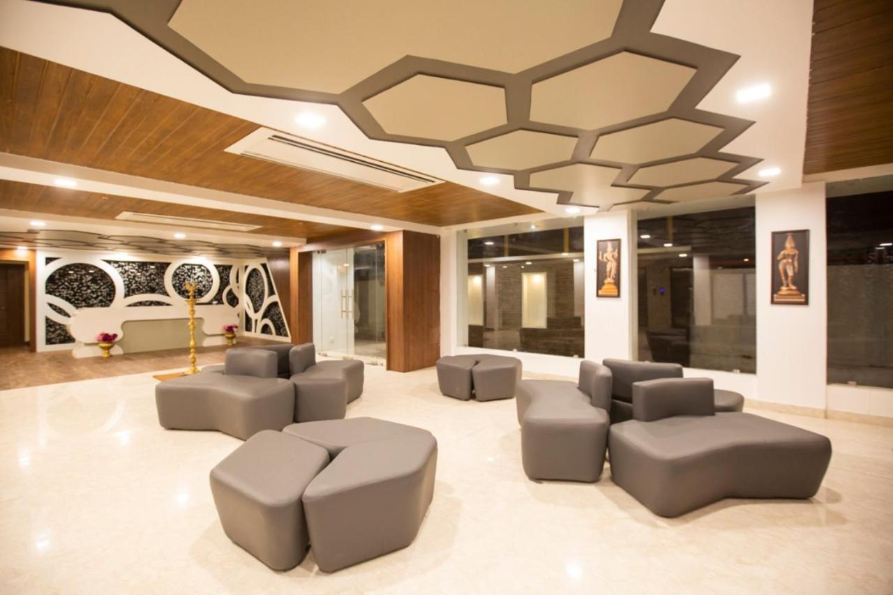 Lee-Benz Ark Hotel Kumbakonam Exterior photo