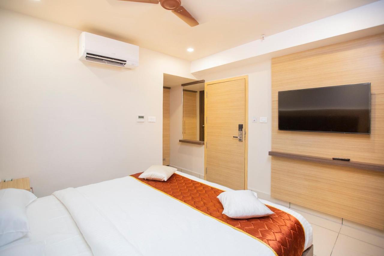 Lee-Benz Ark Hotel Kumbakonam Exterior photo